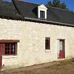 La Poiteviniere, Jardin, Barbecue, Proche Saumur, X7, Wifi * Neuillé